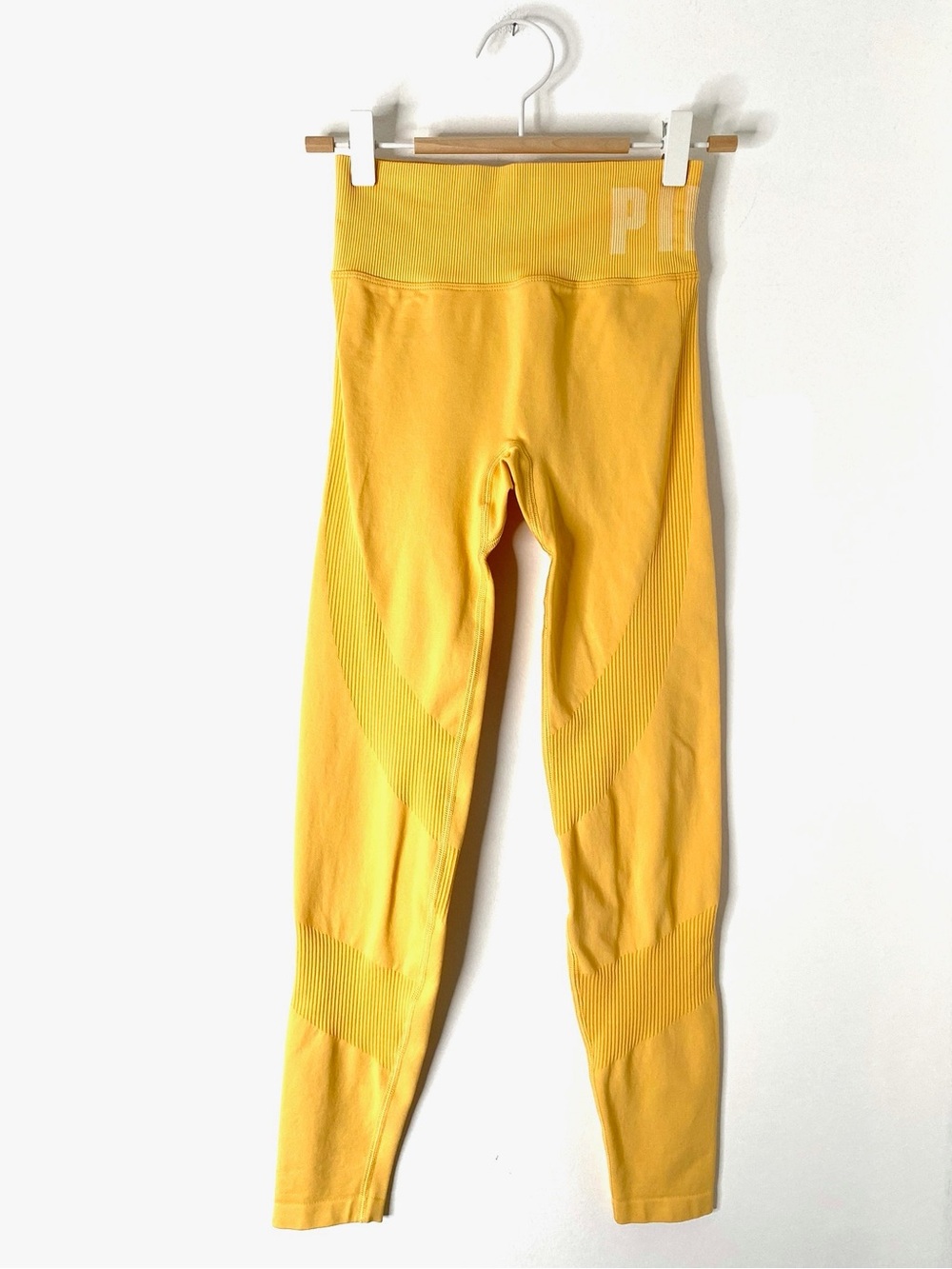 PINK Victoria’s Secret Yellow High Waist Ribbed Seamless Contour Gym Tights